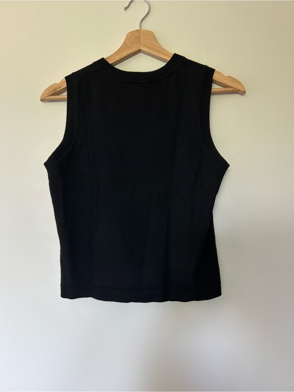 Reitmans Black Knit Sleeveless Tank